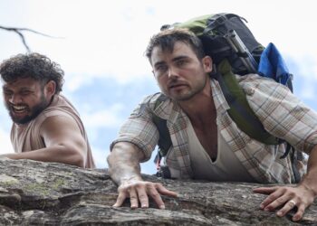 Cash and Mali search for Levi in Home and Away on Seven and 7plus.