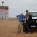 Johanna meets outback mailman Bruce Ross in Coober Pedy on Better Homes and Gardens