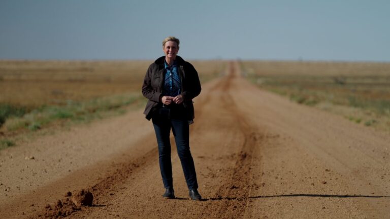 Johanna Griggs visits Kati Thanda-Lake Eyre on Better Homes and Gardens
