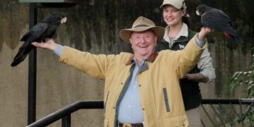 Dr Harry Cooper meets new arrivals at Taronga Zoo on Better Homes and Gardens