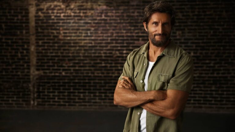 Jonathan LaPaglia, narrator of the Binge reality series Apocalypse