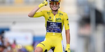 Tour de France rider in yellow jersey