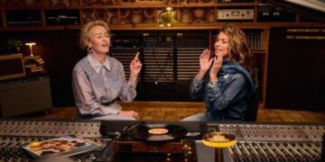 Take 5 with Zan Rowe on ABC: Shania Twain shares the songs that shaped her