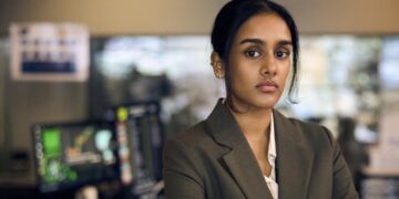 The Airport Chaplain on SBS: Tobias and Mira face airport crises
