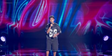 The Voice Blinds 10 contestant performs on Channel 7