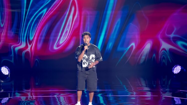 The Voice Blinds 10 contestant performs on Channel 7