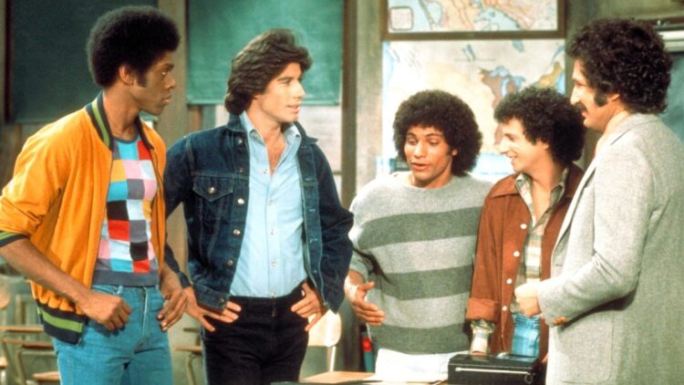 Lawrence Hilton-Jacobs, John Travolta, Robert Hegyes, Ron Palillo and Gabe Kaplan in Welcome Back, Kotter