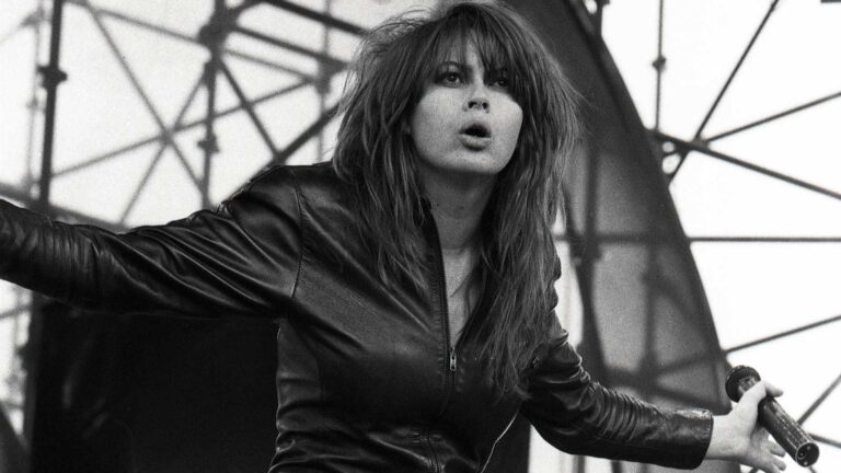 Chrissy Amphlett performing with Divinyls