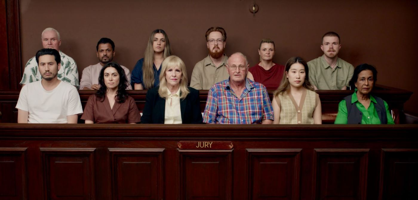 The twelve jurors from The Jury: Skeleton in the Garden seated in a courtroom.