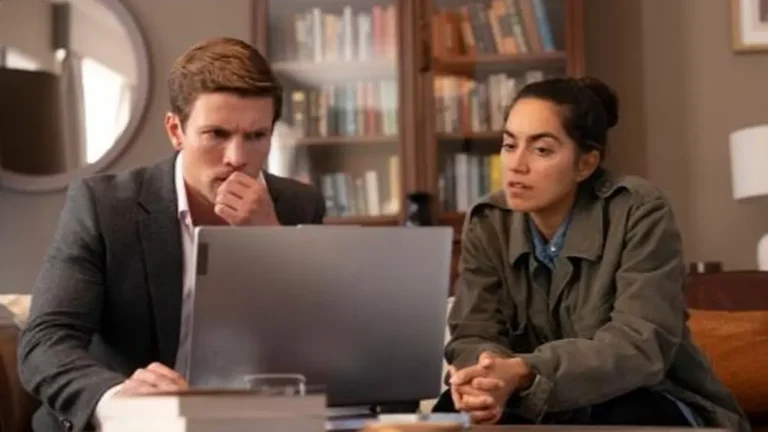 Lynley and Havers examine a laptop
