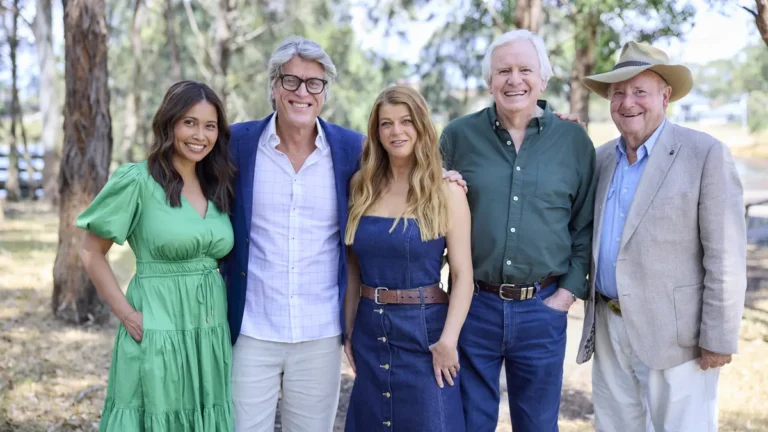 Five Better Homes and Gardens presenters together outdoors