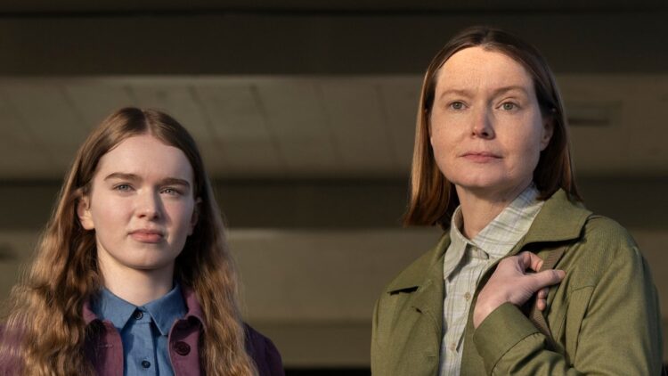 Summer H. Howell as Carrie White and Samantha Sloyan as Margaret White in Carrie