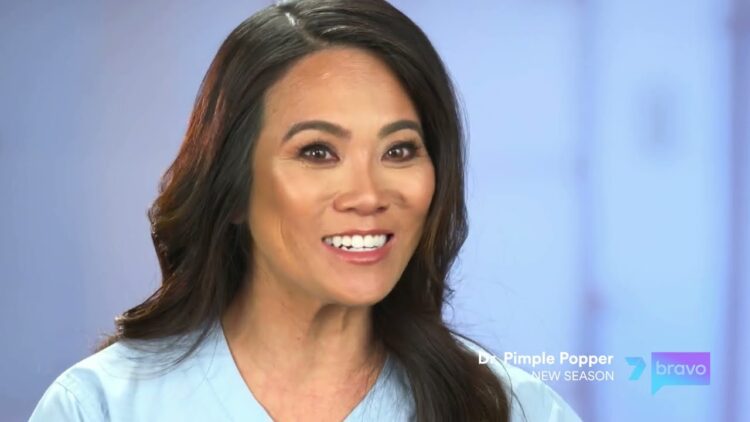 Dr Sandra Lee in Dr Pimple Popper season 2 on 7Bravo and 7plus