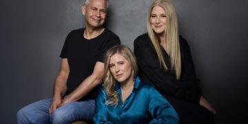Bruna Papandrea, Alison Hurbert-Burns and Steve Hutensky of The Set Up