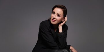 Tina Arena in a portrait for Tina Arena: Unravel Me on Channel 7