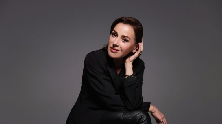 Tina Arena in a portrait for Tina Arena: Unravel Me on Channel 7
