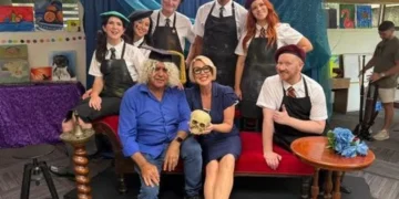 Class Clowns on ABC: Richard Bell judges the portraits programme image
