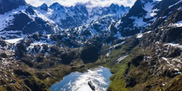 Norwegian Odyssey on SBS: Lorraine Kelly begins a coastal journey programme image
