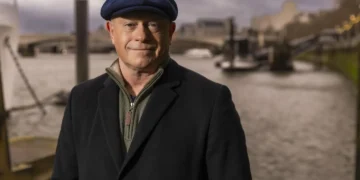Who Do You Think You Are? UK on SBS: Ross Kemp traces a shipwreck survivor programme image