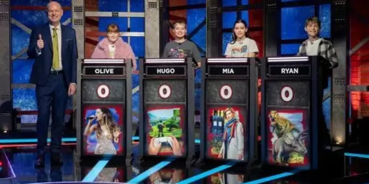 Hard Quiz Kids on ABC Family: Ariana Grande, Fortnite and dinosaurs face Tom Gleeson programme image